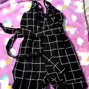 Black and white checked jumper with waist tie 18-24 months